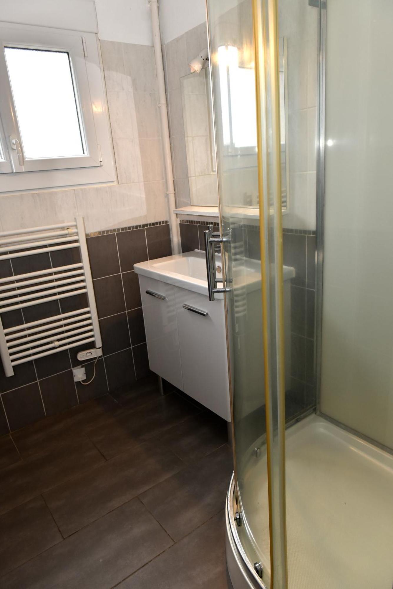 Beau T3 Spacieux Proche Centre